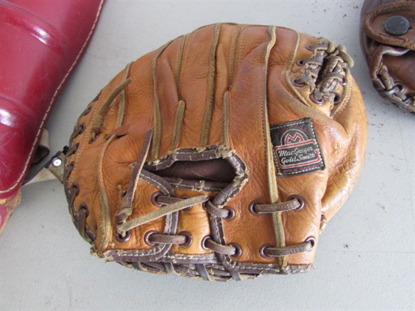 VINTAGE UMPIRE SAFETY GEAR & CLEATS