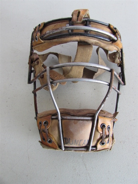 VINTAGE UMPIRE SAFETY GEAR & CLEATS