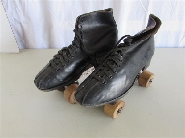 VINTAGE ROLLER SKATES WOODEN WHEELS & BOWLING BALL W/CARRYING CASE