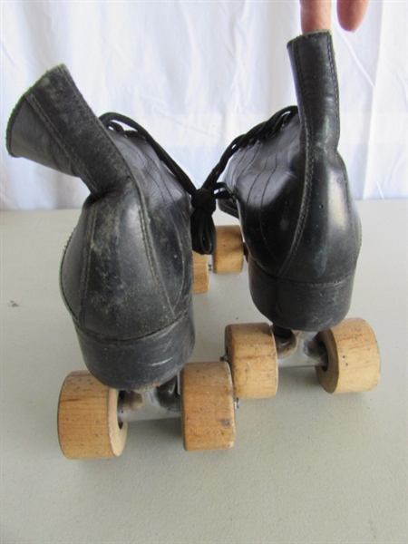 VINTAGE ROLLER SKATES WOODEN WHEELS & BOWLING BALL W/CARRYING CASE