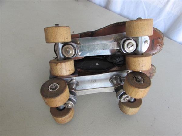 VINTAGE ROLLER SKATES WOODEN WHEELS & BOWLING BALL W/CARRYING CASE