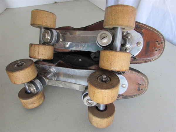 VINTAGE ROLLER SKATES WOODEN WHEELS & BOWLING BALL W/CARRYING CASE