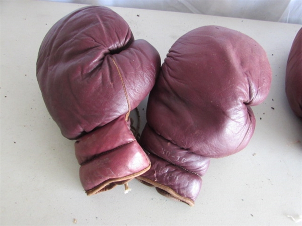 VINTAGE/ANTIQUE BOXING BAGS & GEAR