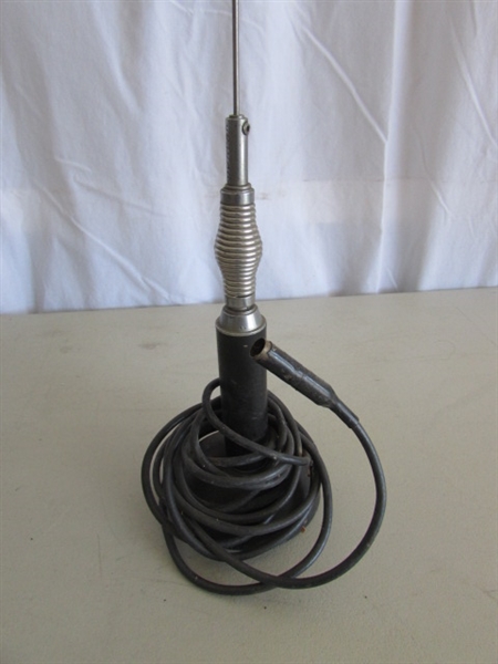UHF/VHF AM-FM PROGRAMMABLE SCANNER W/ANTENNA & JADE TRANSCEIVERS