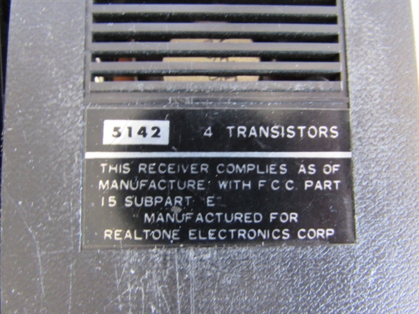 UHF/VHF AM-FM PROGRAMMABLE SCANNER W/ANTENNA & JADE TRANSCEIVERS