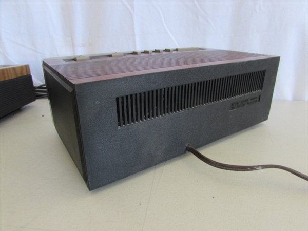 2 VINTAGE CASSETTE AM/FM CLOCK RADIOS