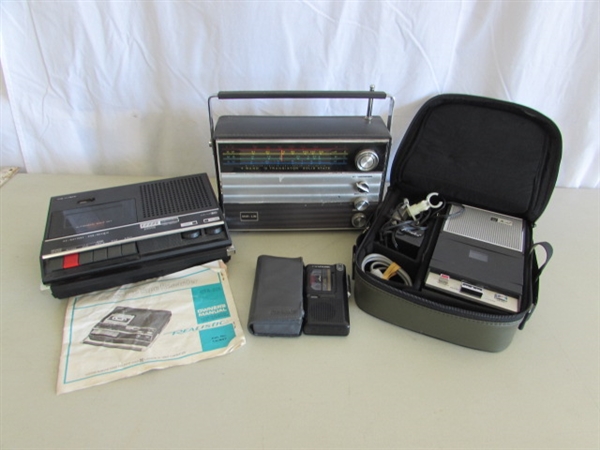 VINTAGE RADIO & CASSETTE RECORDERS