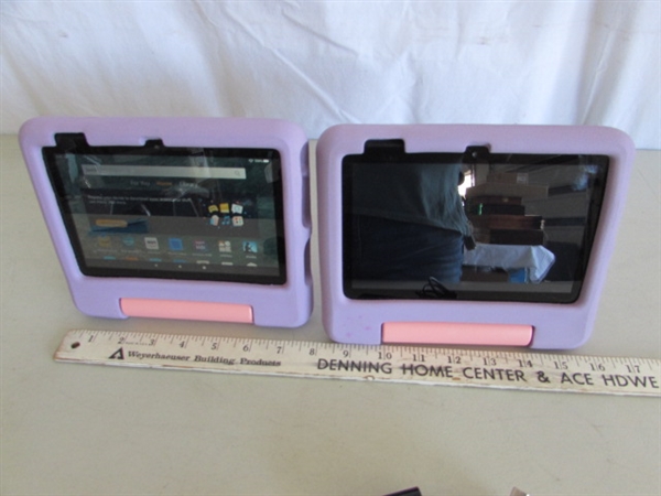 2 AMAZON FIRE TABLETS W/CHILD FRIENDLY CASES