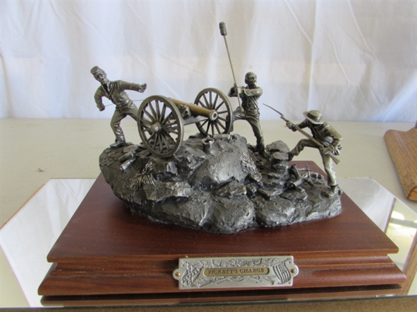 PEWTER PICKETT'S CHARGE SCULPTURE W/MIRRORED CASE