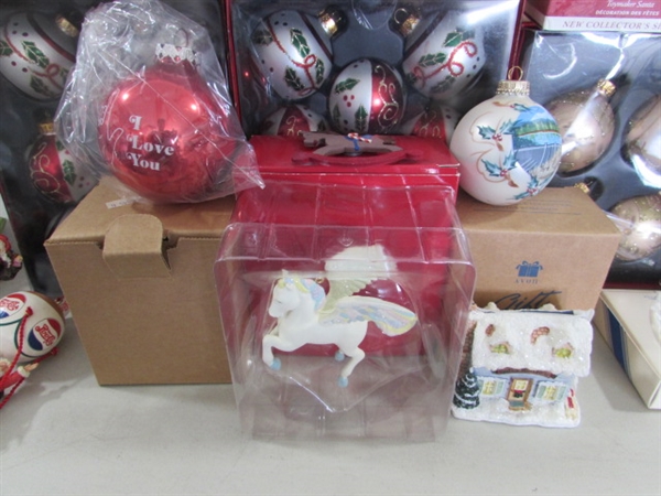 6.5' PRE LIT (CLEAR) ARTIFICIAL CHRISTMAS TREE & ASSORTED ORNAMENTS