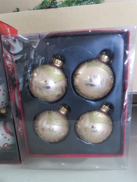 6.5' PRE LIT (CLEAR) ARTIFICIAL CHRISTMAS TREE & ASSORTED ORNAMENTS