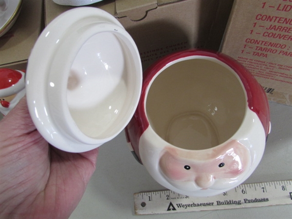 AVON ANIMATED CHRISTMAS DECOR, COOKIE JAR & TIMER