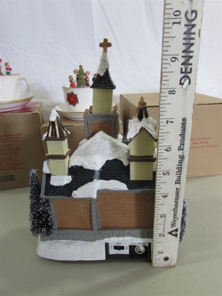 AVON ANIMATED CHRISTMAS DECOR, COOKIE JAR & TIMER