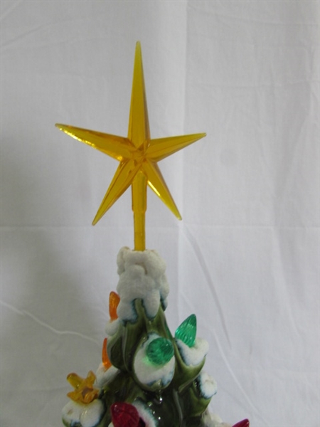 24 VINTAGE 2-PC CERAMIC CHRISTMAS TREE