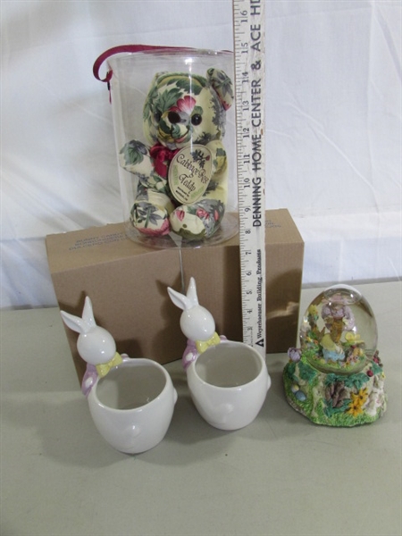 EASTER BUNNY CANDY DISHES, GLOBE & BEAR