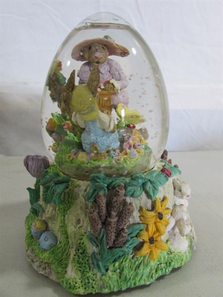 EASTER BUNNY CANDY DISHES, GLOBE & BEAR