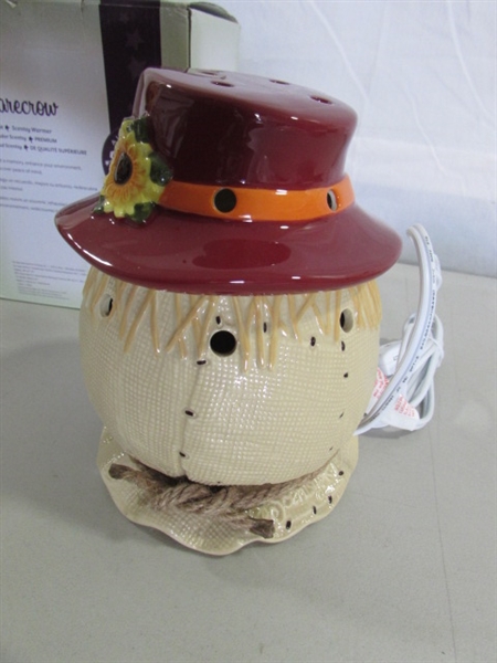 SCENTSY SCARECROW WAX MELTER, AVON HALLOWEEN DECOR