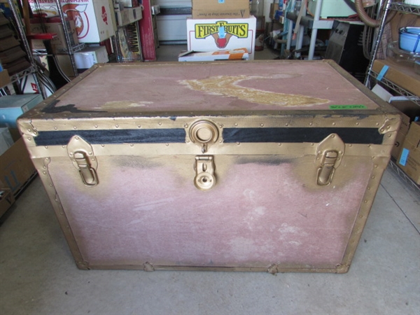 STORAGE TRUNK