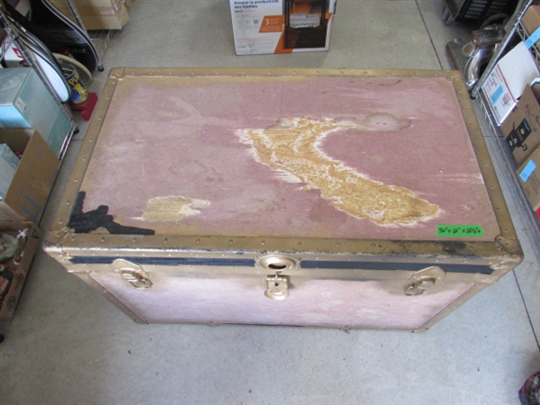 STORAGE TRUNK