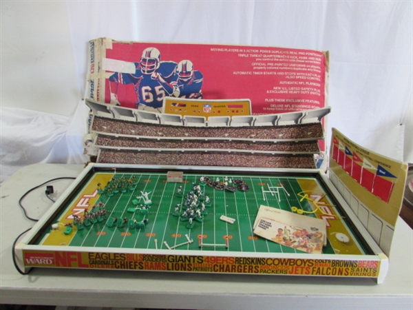 VINTAGE ELECTRONIC FOOTBALL GAME
