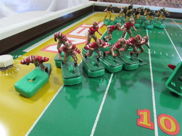 VINTAGE ELECTRONIC FOOTBALL GAME