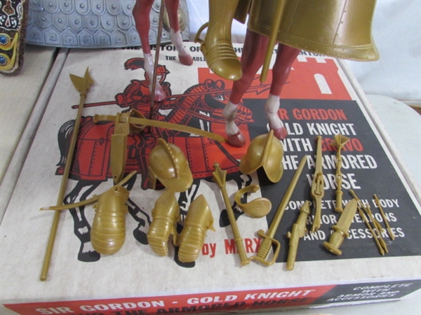 VINTAGE SIR STUART & SIR GORDON WITH HORSES & MORE