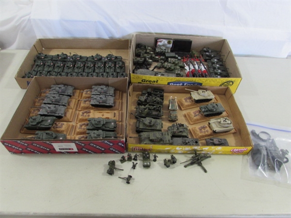 COLLECTION OF TOY OR HO SCALE MILITARY VEHICLES - MOSTLY DIECAST MODELS