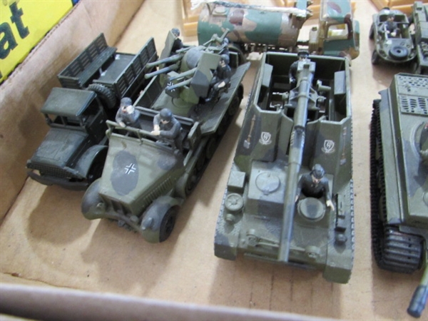 COLLECTION OF TOY OR HO SCALE MILITARY VEHICLES - MOSTLY DIECAST MODELS
