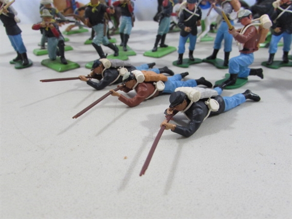DIECAST TOY SOLDIERS & INDIANS