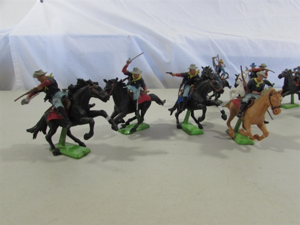 DIECAST TOY SOLDIERS & INDIANS