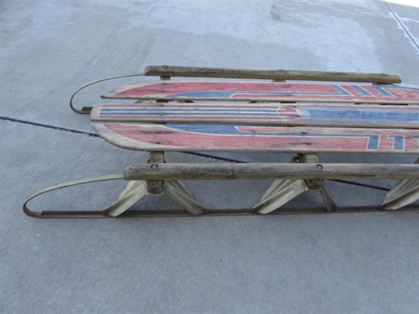 VINTAGE SILVER STREAK SLED
