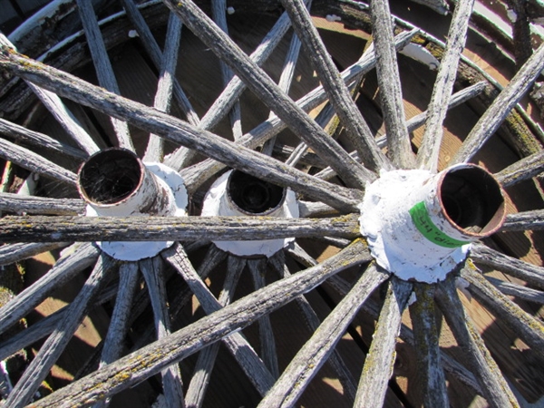 WAGON WHEELS