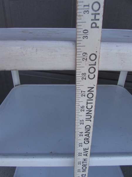 METAL CHAIR & VINTAGE 3-TIER ROLLING CART