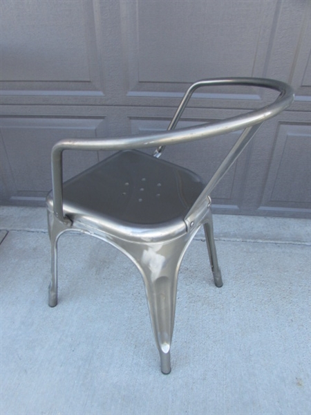 METAL CHAIR & VINTAGE 3-TIER ROLLING CART