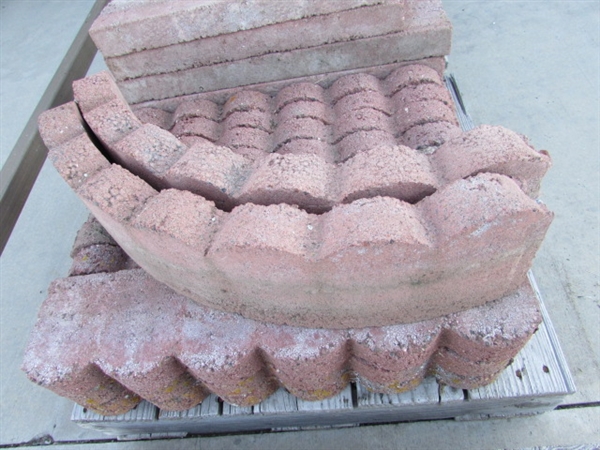 SCALLOP LANDSCAPING BRICKS