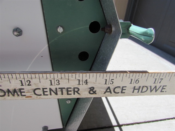 MARTIN HOUSE ON METAL POST