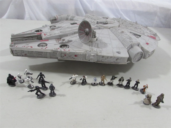 MILLENNIUM FALCON MODEL & DIECAST STAR WARS FIGURES
