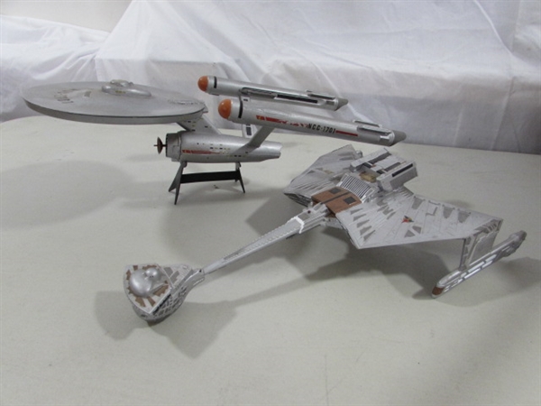 STAR TREK USS ENTERPRISE & KLINGON D7 BATTLE CRUISER MODELS