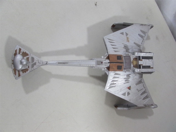 STAR TREK USS ENTERPRISE & KLINGON D7 BATTLE CRUISER MODELS