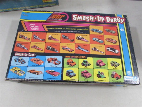 3 VINTAGE SMASH UP PLAY SETS