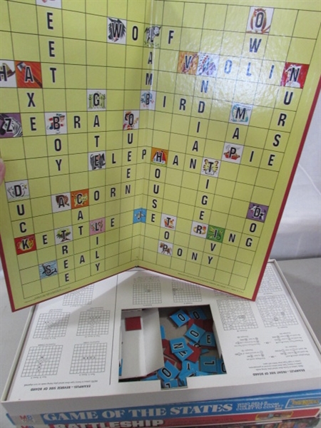 BOARD GAMES & DOMINOES