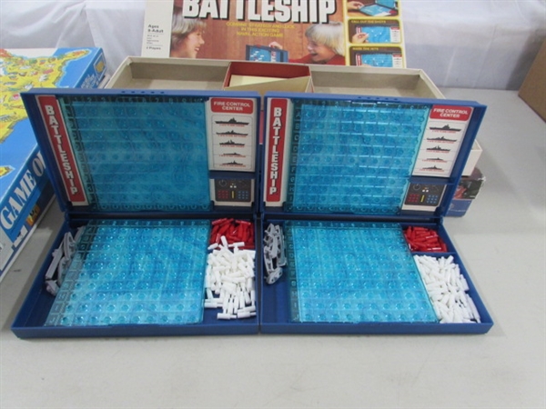 BOARD GAMES & DOMINOES