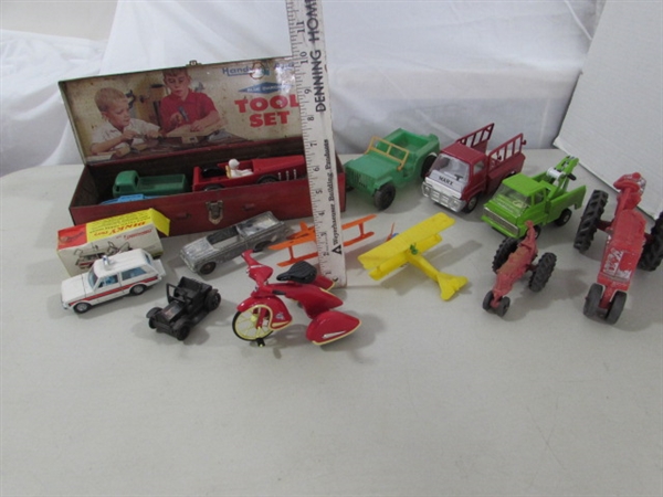VINTAGE METAL & PLASTIC TOYS