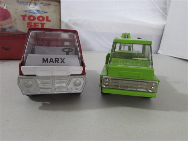 VINTAGE METAL & PLASTIC TOYS
