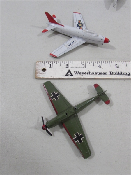 VINTAGE DIE CAST FERRARI & MERCEDES & AMC MODEL & DIECAST PLANES