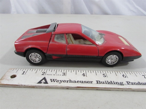 VINTAGE DIE CAST FERRARI & MERCEDES & AMC MODEL & DIECAST PLANES