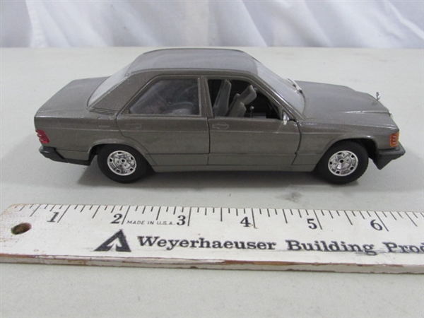 VINTAGE DIE CAST FERRARI & MERCEDES & AMC MODEL & DIECAST PLANES