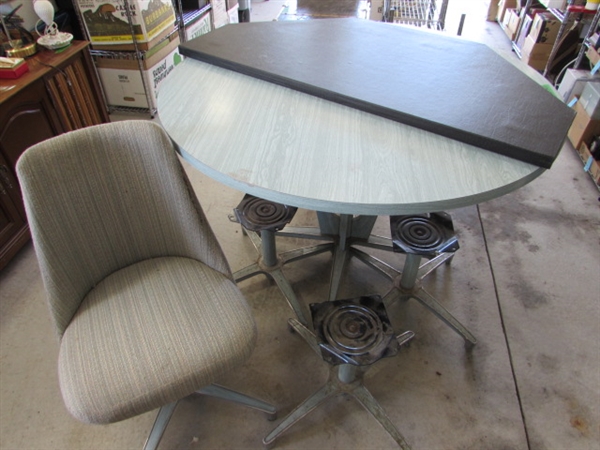 VINTAGE BABY BLUE TABLE W/1 CHAIR, 3 BASES & FOLDING FELT GAME COVER