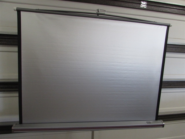 DA-LITE PROJECTOR SCREEN & KODAK SUPER 8 INSTAMATIC M50 PROJECTOR & FILM REELS