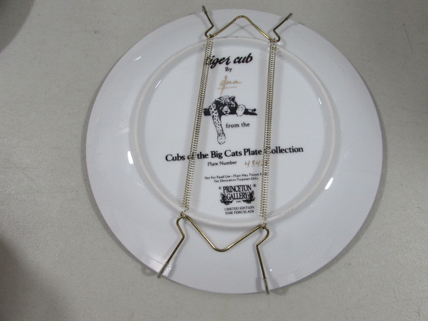 LARGE CLOTH TIGER WALL ART & BIG CAT COLLECTOR PLATES